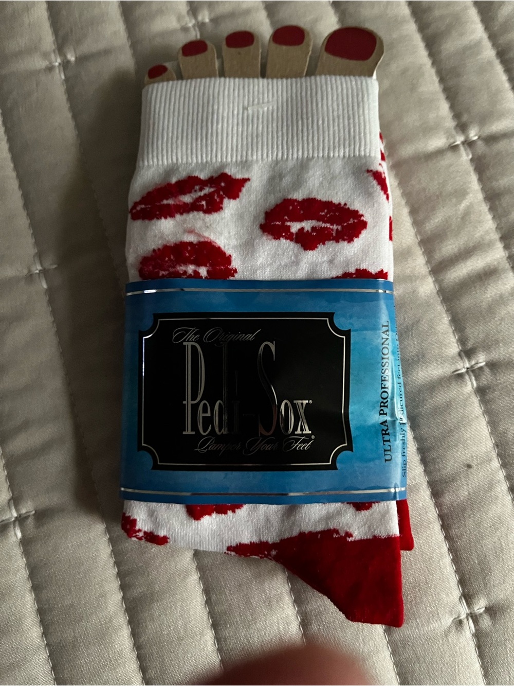 Women's Pedi Sox with Red Lip Print